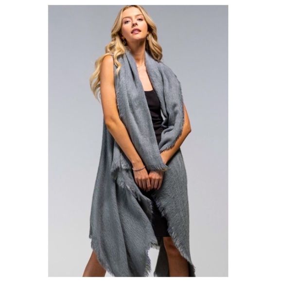 GYPSY Sleeveless Cover - Picture 4 of 11